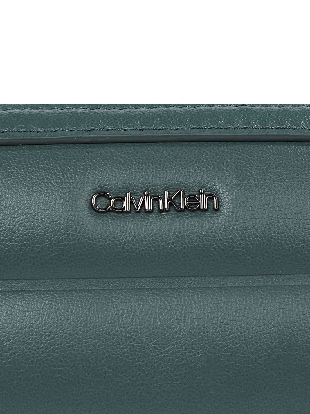 Calvin Klein Line Quilt Bolso bandolera 22 cm