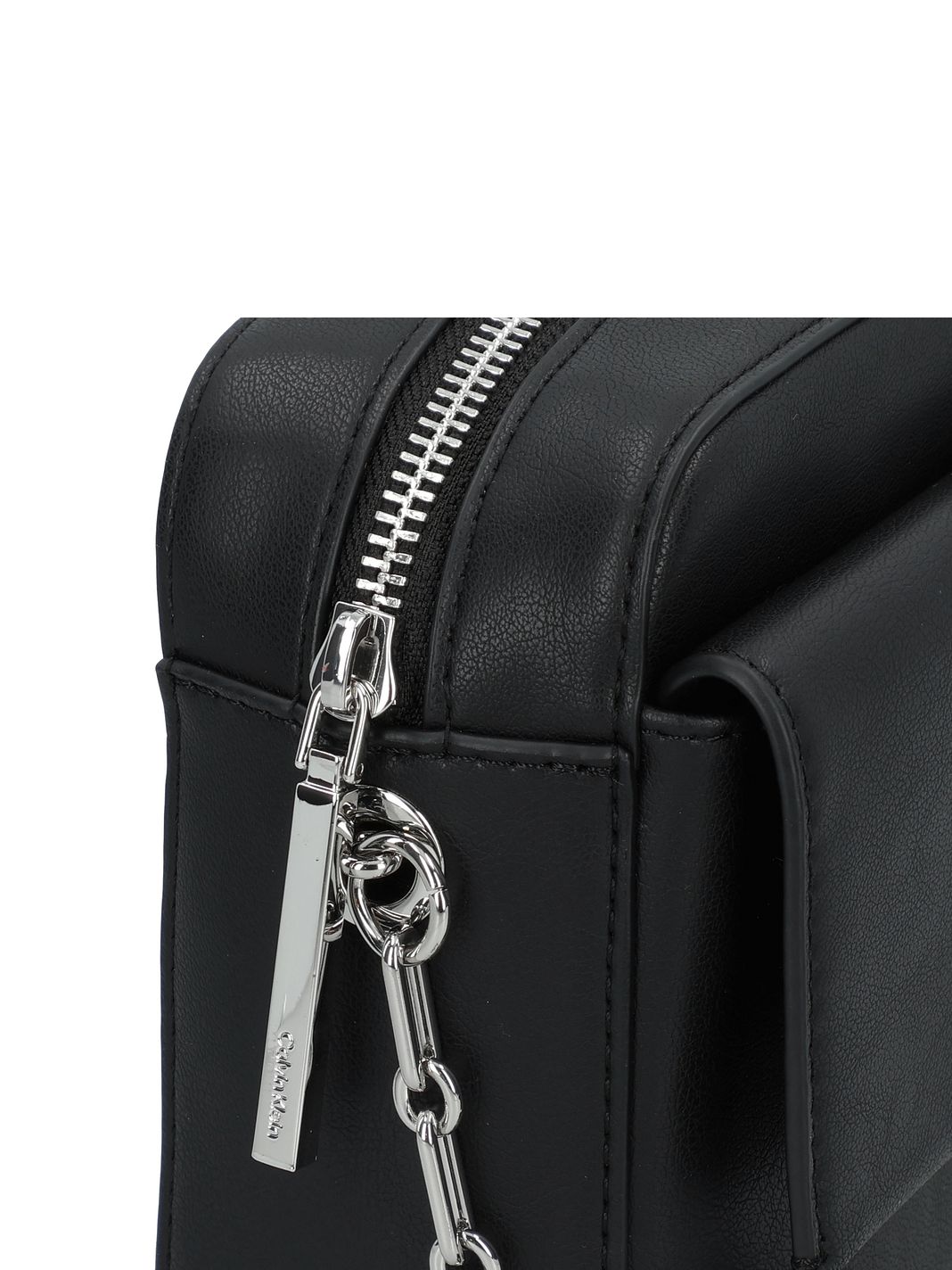 Calvin Klein CK Re-Lock Axelväska 22 cm Calvin Klein CK Re-Lock Axelväska 22 cm