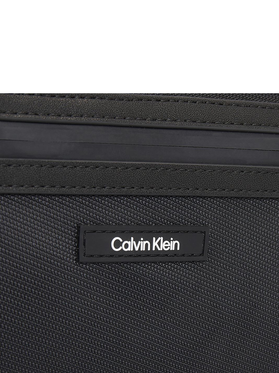 Calvin Klein CK Essential Bolso bandolera 21 cm Calvin Klein CK Essential Bolso bandolera 21 cm
