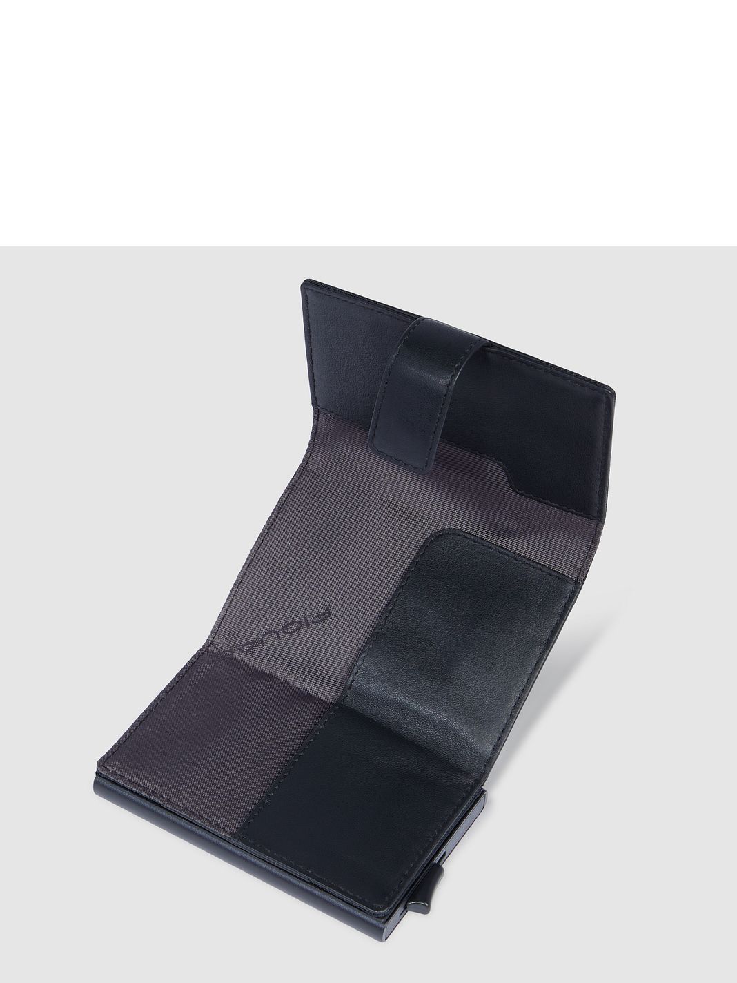 Piquadro PQ-Earth Custodia per carta di credito Protezione RFID Vera Pelle 6.5 cm Piquadro PQ-Earth Custodia per carta di credito Protezione RFID Vera Pelle 6.5 cm