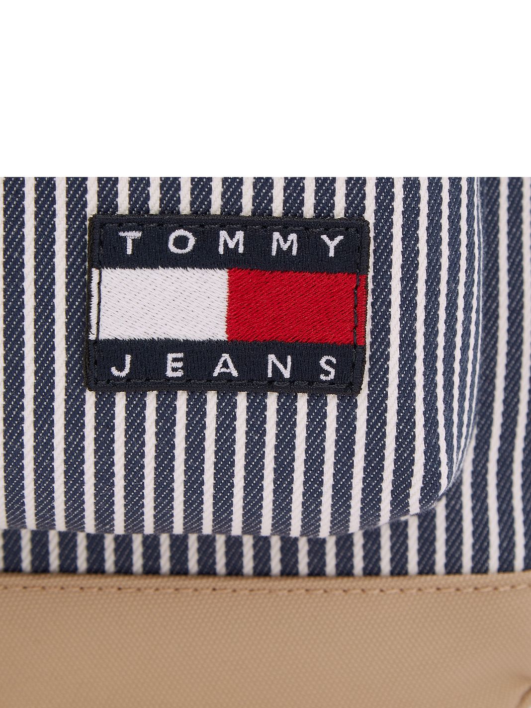 Tommy Hilfiger Jeans TJM ESS Daily Daypack 43 cm Tommy Hilfiger Jeans TJM ESS Daily Daypack 43 cm