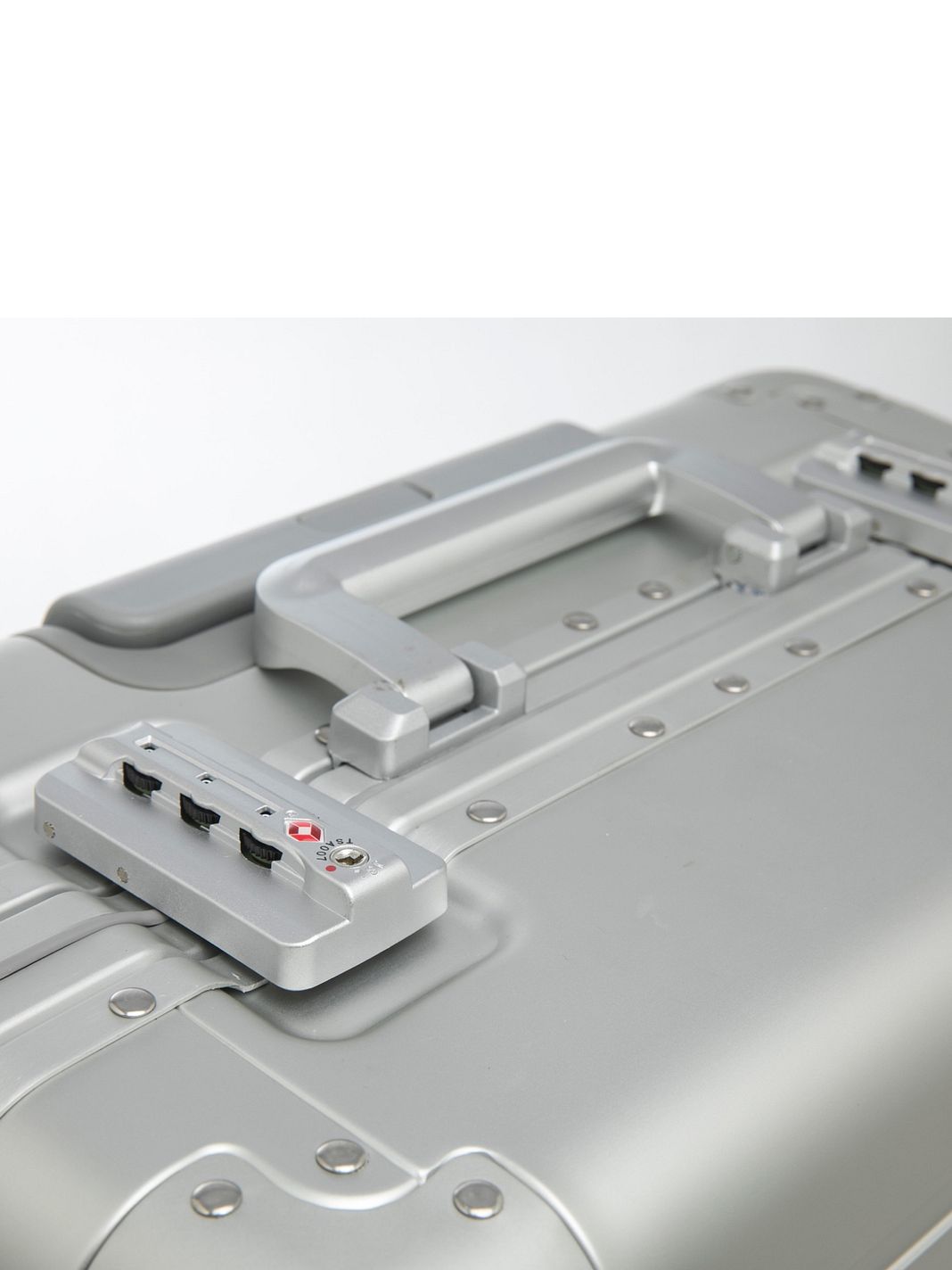 Alumaxx Trolley pilota Gravity a 4 ruote in alluminio, 44 cm, con scomparto per laptop Alumaxx Trolley pilota Gravity a 4 ruote in alluminio, 44 cm, con scomparto per laptop