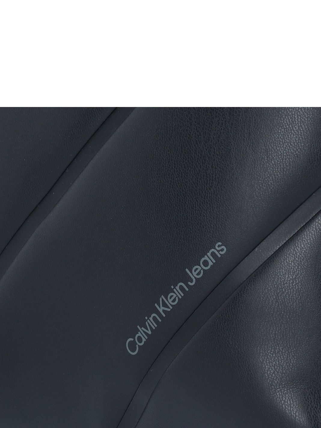Calvin Klein Jeans Quilted Bolso 25 cm Calvin Klein Jeans Quilted Bolso 25 cm