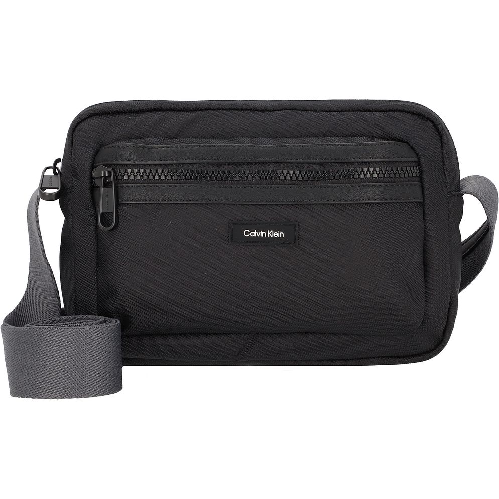 Calvin Klein CK Elevated Borsa a tracolla 22 cm Calvin Klein CK Elevated Borsa a tracolla 22 cm