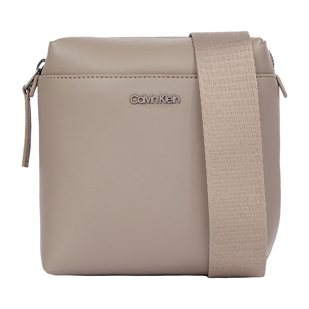 Calvin Klein Clean Essential Borsa a tracolla 15.5 cm Calvin Klein Clean Essential Borsa a tracolla 15.5 cm