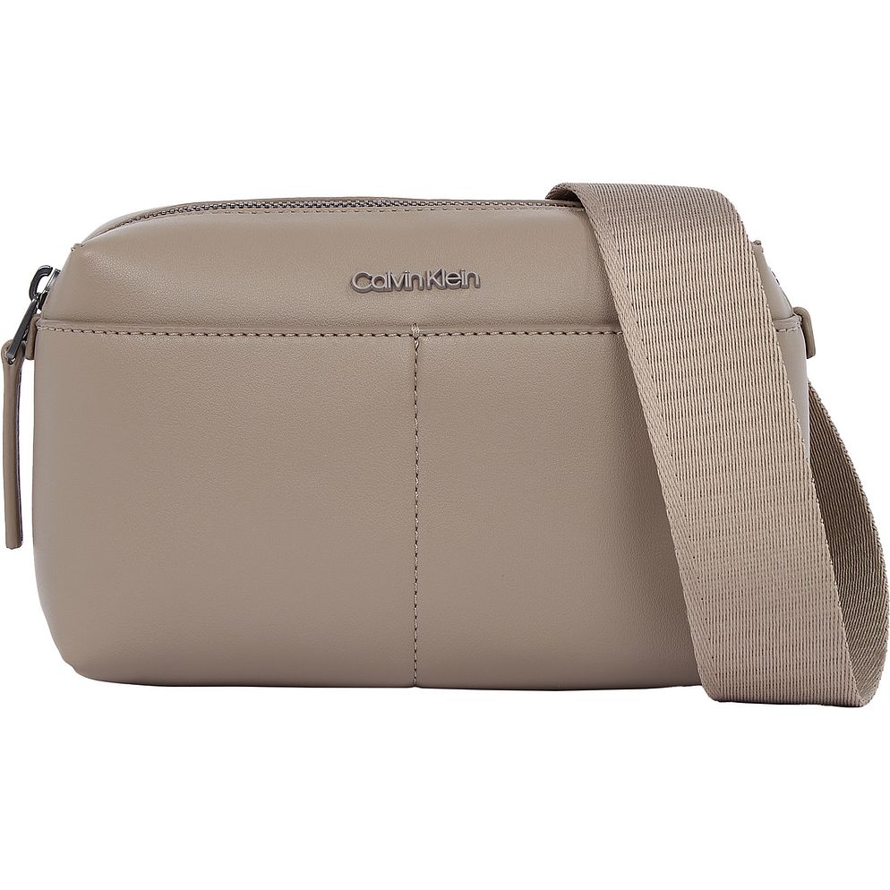 Calvin Klein Clean Essential Borsa a tracolla 20 cm Calvin Klein Clean Essential Borsa a tracolla 20 cm