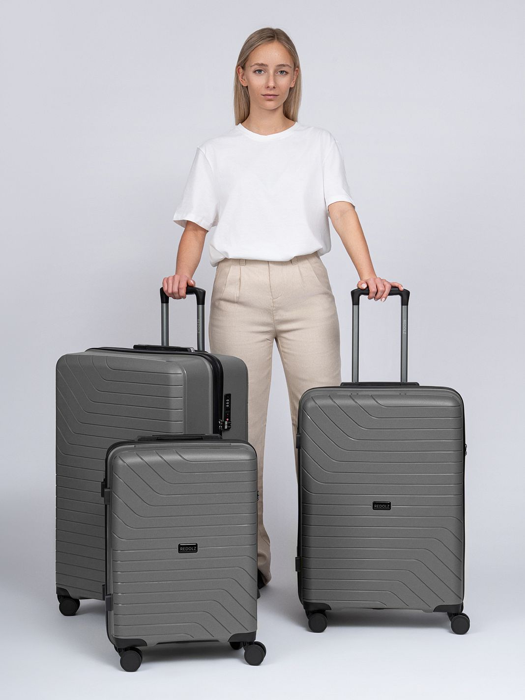 Redolz Essentials 05 3-SET 4 ruote Set di valigie 3 pezzi