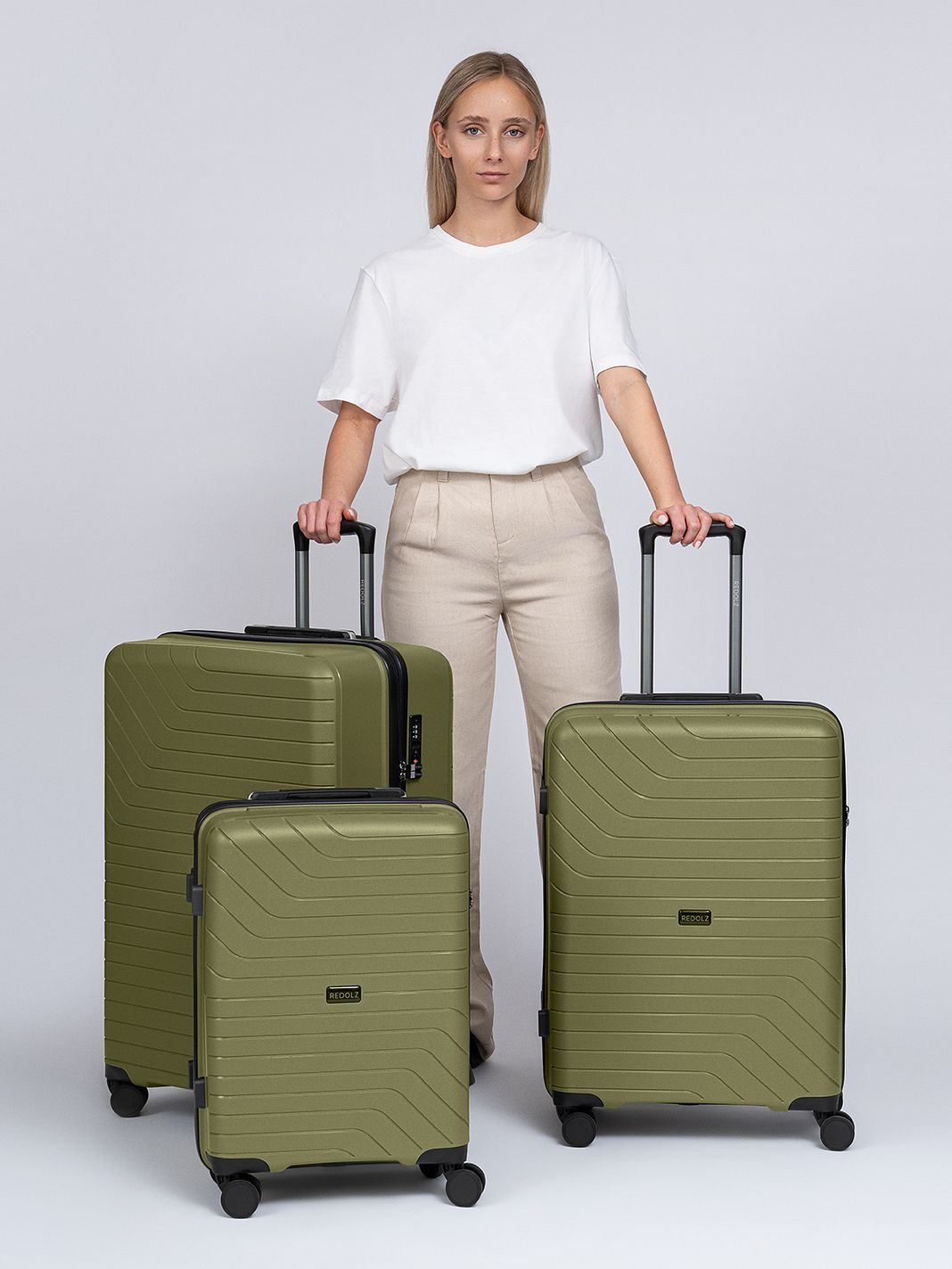 Redolz Essentials 05 3-SET 4 ruote Set di valigie 3 pezzi