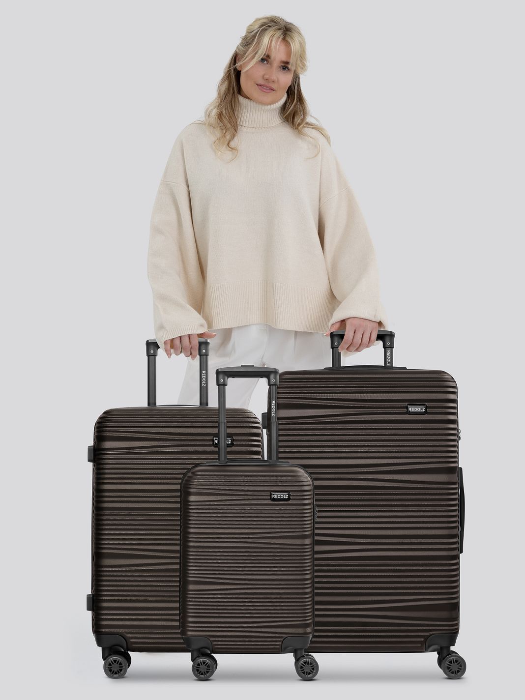 Redolz Essentials 16 3-SET 4 ruote Set di valigie 3 pezzi Redolz Essentials 16 3-SET 4 ruote Set di valigie 3 pezzi