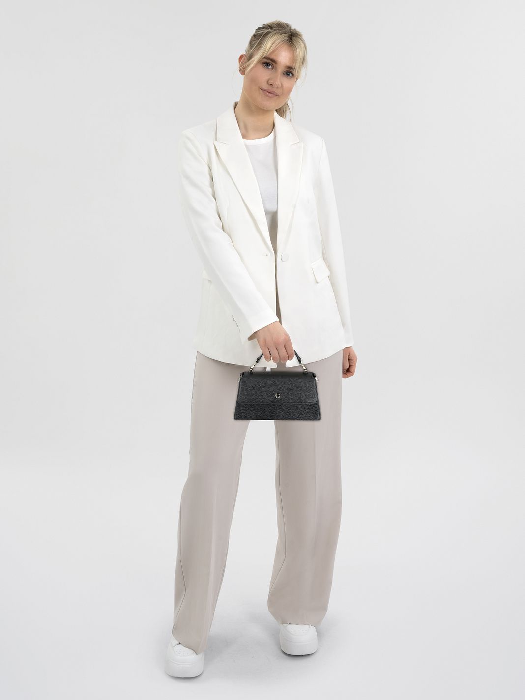 AIGNER Delia Håndtaske Læder 23 cm AIGNER Delia Håndtaske Læder 23 cm