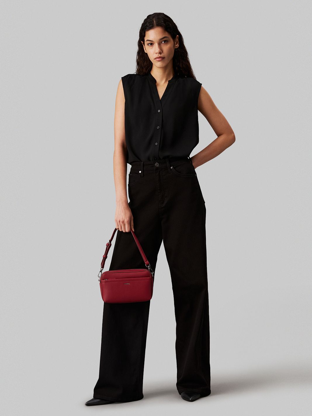 Calvin Klein CK Must Olkalaukku 21.5 cm