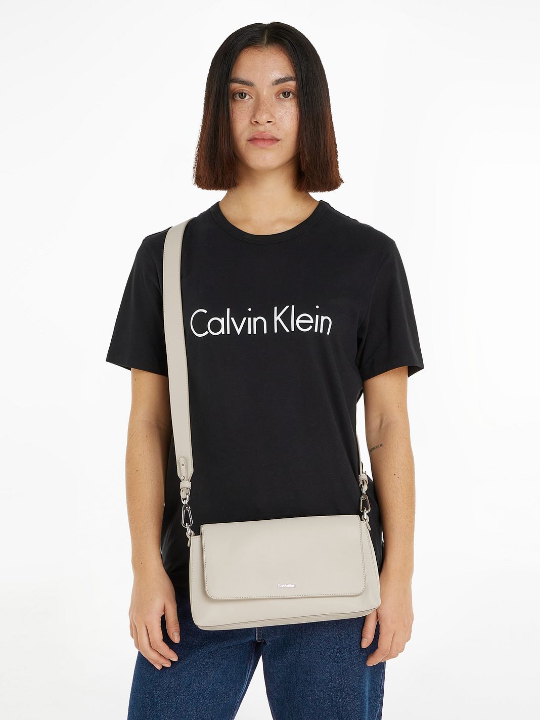 Calvin Klein CK Must Bolsa de hombro 27 cm Calvin Klein CK Must Bolsa de hombro 27 cm