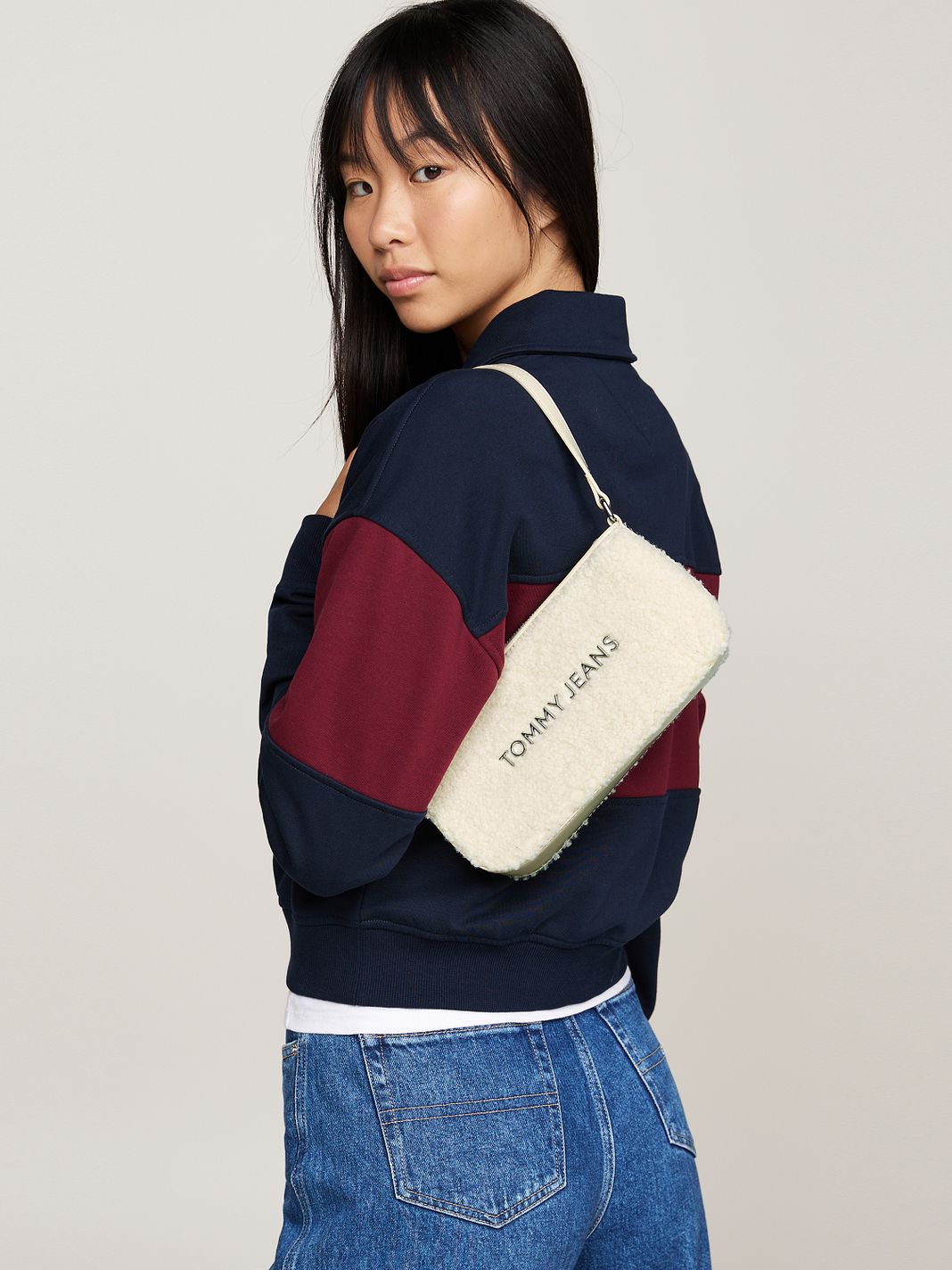 Tommy Hilfiger Jeans Tjw Ess Must Borsa a spalla 25 cm Tommy Hilfiger Jeans Tjw Ess Must Borsa a spalla 25 cm