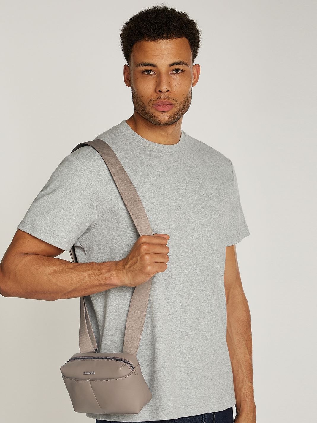 Calvin Klein Clean Essential Borsa a tracolla 20 cm Calvin Klein Clean Essential Borsa a tracolla 20 cm