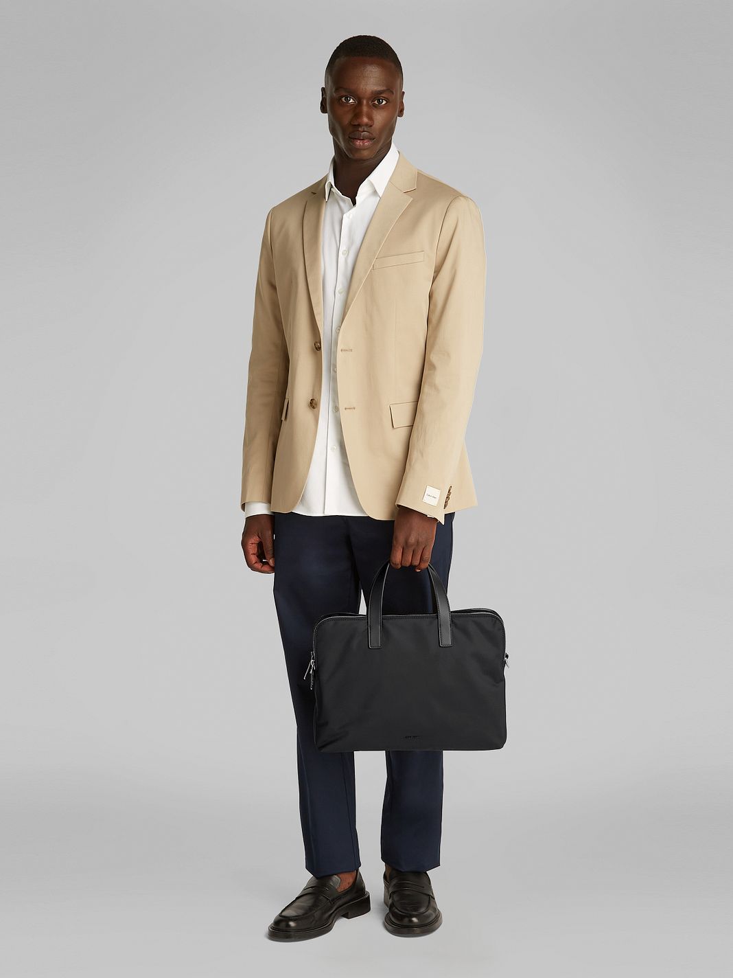Calvin Klein Business Tech Portfölj 37.5 cm Laptopfack Calvin Klein Business Tech Portfölj 37.5 cm Laptopfack