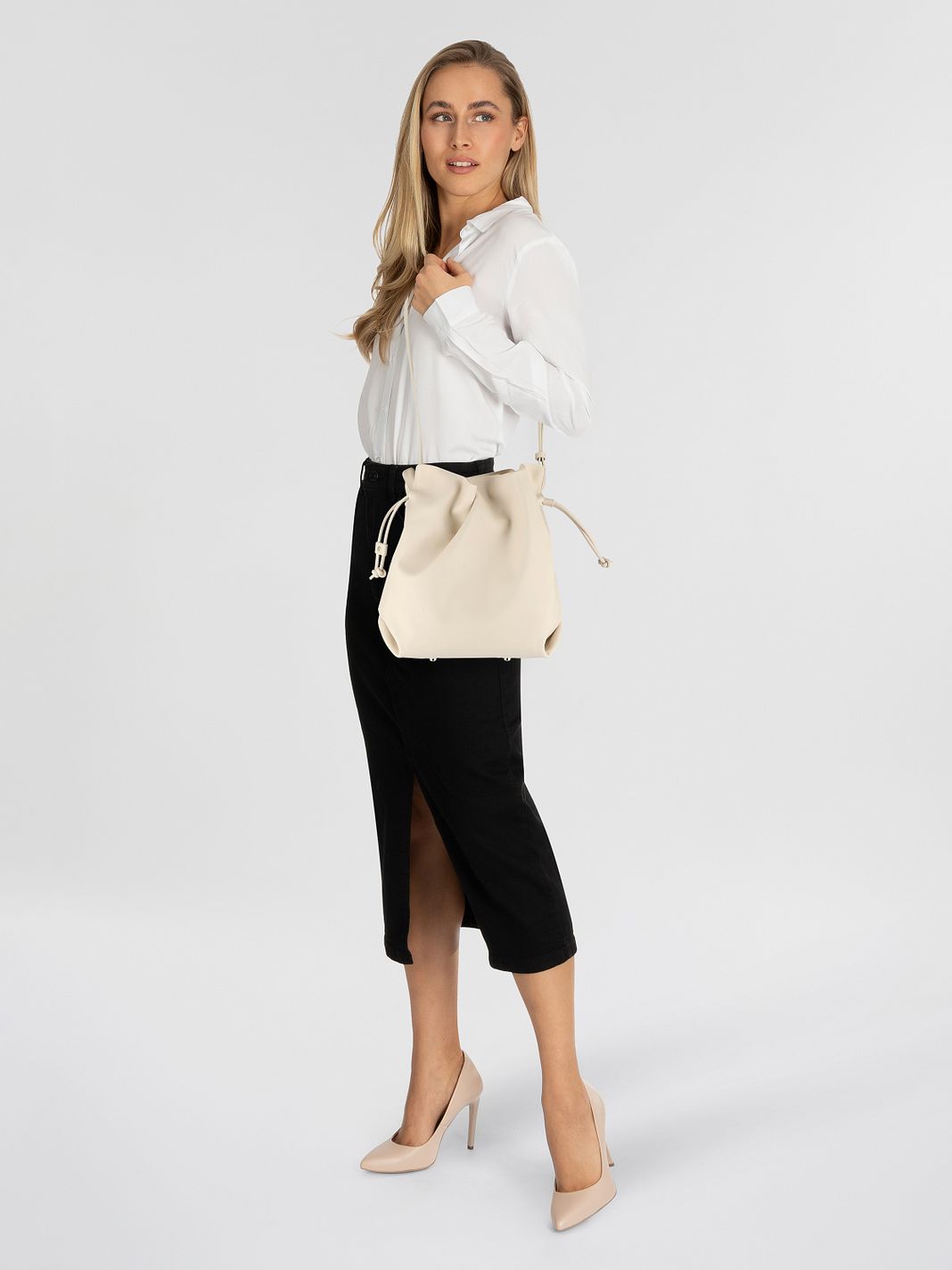 Hey Marly Cool Companion Borsa a sacco M Vera Pelle 38 cm Hey Marly Cool Companion Borsa a sacco M Vera Pelle 38 cm