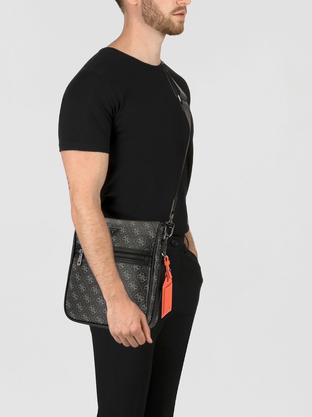 Guess Milano Bolsa de hombro 22 cm Guess Milano Bolsa de hombro 22 cm
