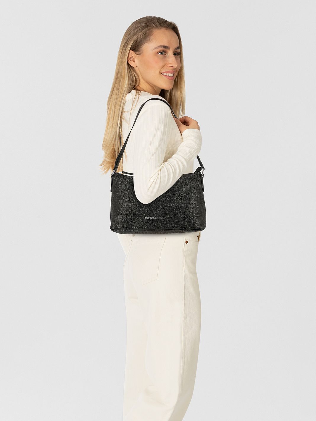 Tom Tailor Denim Quinn Borsa a spalla 27 cm Tom Tailor Denim Quinn Borsa a spalla 27 cm