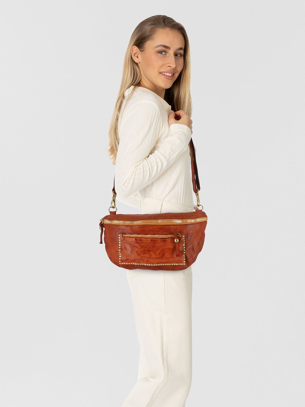 Campomaggi Nicole Borsa a tracolla Vera Pelle 32 cm Campomaggi Nicole Borsa a tracolla Vera Pelle 32 cm