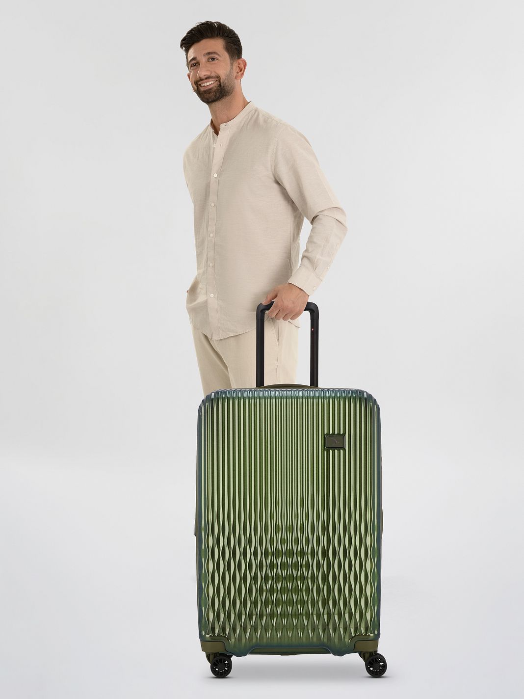 Pack Easy Flow 4 ruedas Trolley M 66 cm Con asa expansible