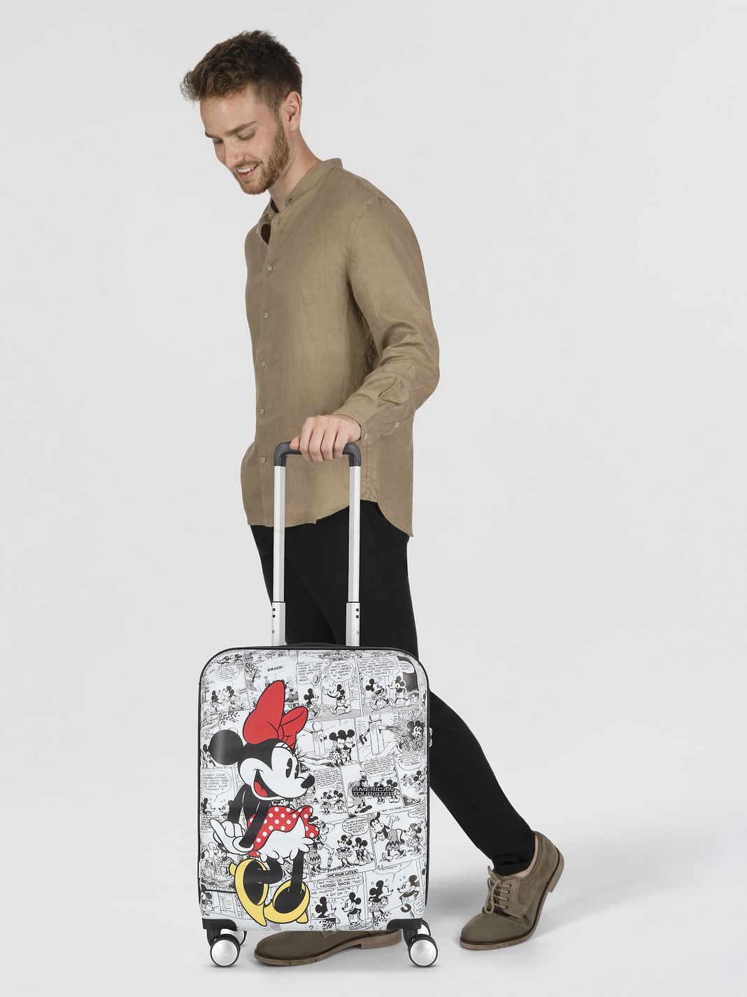 American Tourister Wavebreaker Disney 4-pyöräinen Käsimatkatavara 55 cm American Tourister Wavebreaker Disney 4-pyöräinen Käsimatkatavara 55 cm