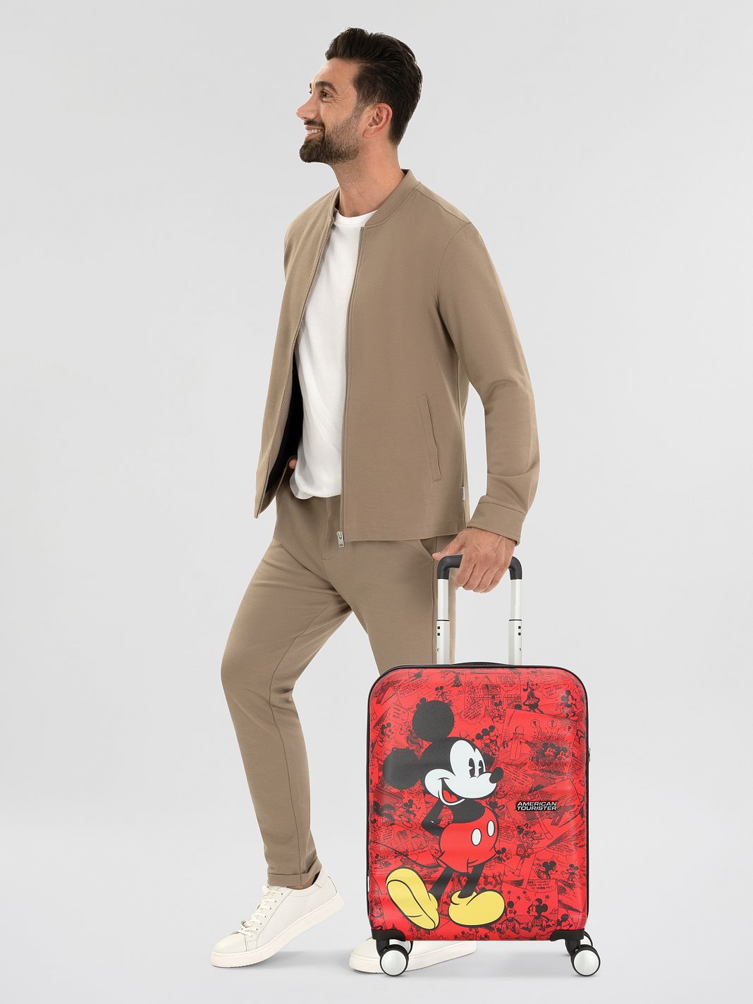 American Tourister Wavebreaker Disney 4-pyöräinen Käsimatkatavara 55 cm American Tourister Wavebreaker Disney 4-pyöräinen Käsimatkatavara 55 cm