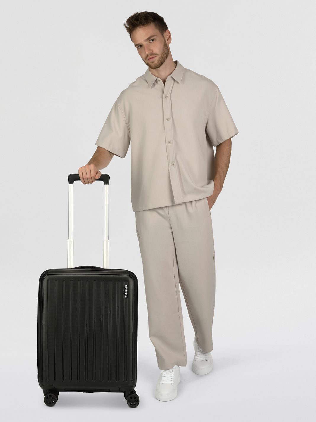 American Tourister Rejoy 4-hjulig Kabinväska 55 cm American Tourister Rejoy 4-hjulig Kabinväska 55 cm