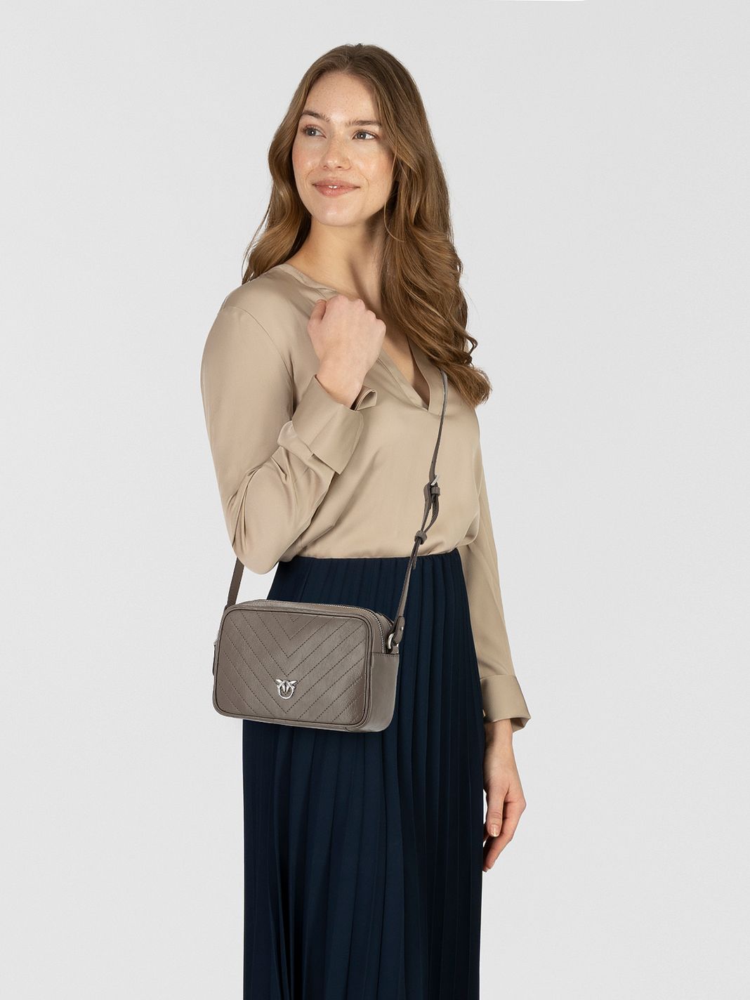 PINKO Carrie Borsa a tracolla Vera Pelle 21.5 cm PINKO Carrie Borsa a tracolla Vera Pelle 21.5 cm