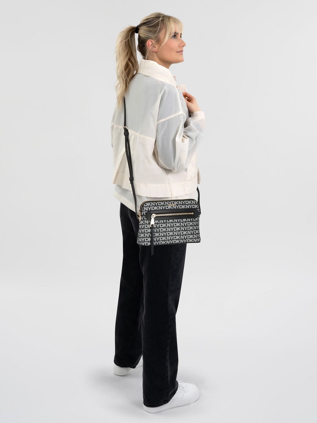 DKNY Bryant Bolso bandolera 21 cm DKNY Bryant Bolso bandolera 21 cm