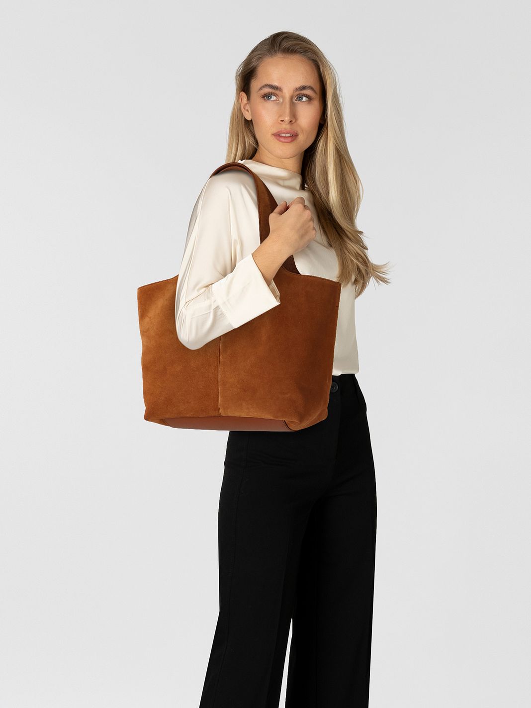 Coccinelle C-Easy Borsa a spalla Vera Pelle 36 cm Coccinelle C-Easy Borsa a spalla Vera Pelle 36 cm