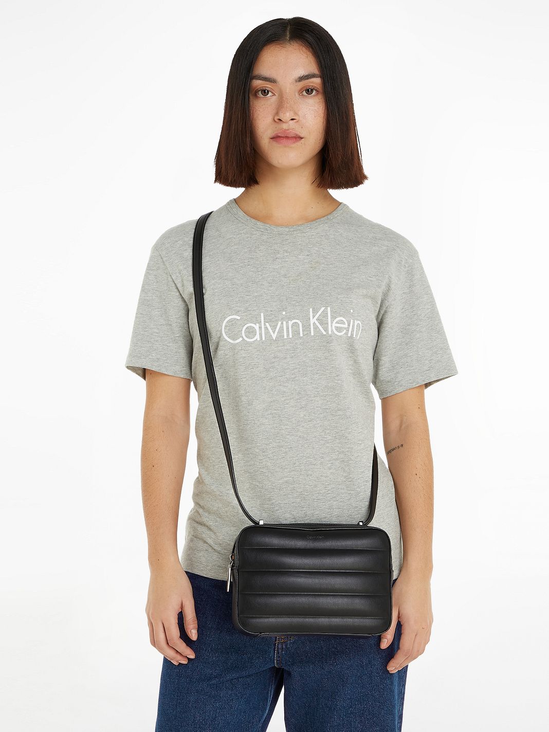 Calvin Klein Line Quilt Bolso bandolera 22 cm Calvin Klein Line Quilt Bolso bandolera 22 cm