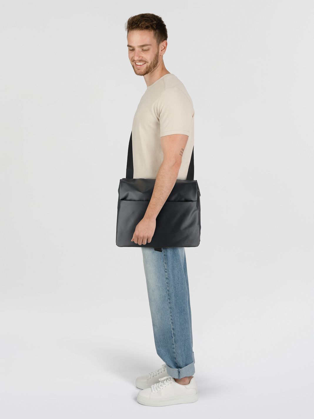 Jost Tolja Borsa messenger 38 cm Vano porta PC Jost Tolja Borsa messenger 38 cm Vano porta PC
