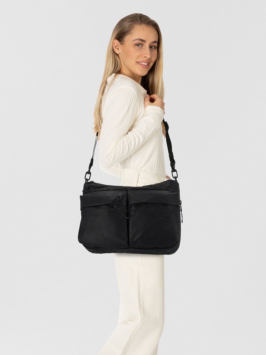 aunts & uncles Japan RE Lite Omono RE Lite Bolso bandolera 33 cm Con asa expansible aunts & uncles Japan RE Lite Omono RE Lite Bolso bandolera 33 cm Con asa expansible