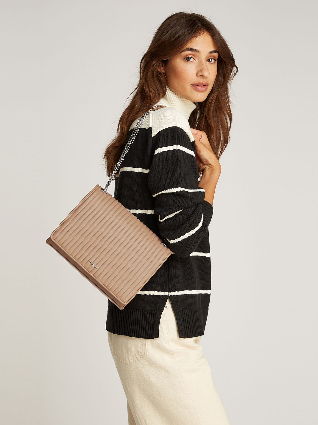 Calvin Klein Mini Line Quilt Borsa a spalla 26 cm Calvin Klein Mini Line Quilt Borsa a spalla 26 cm
