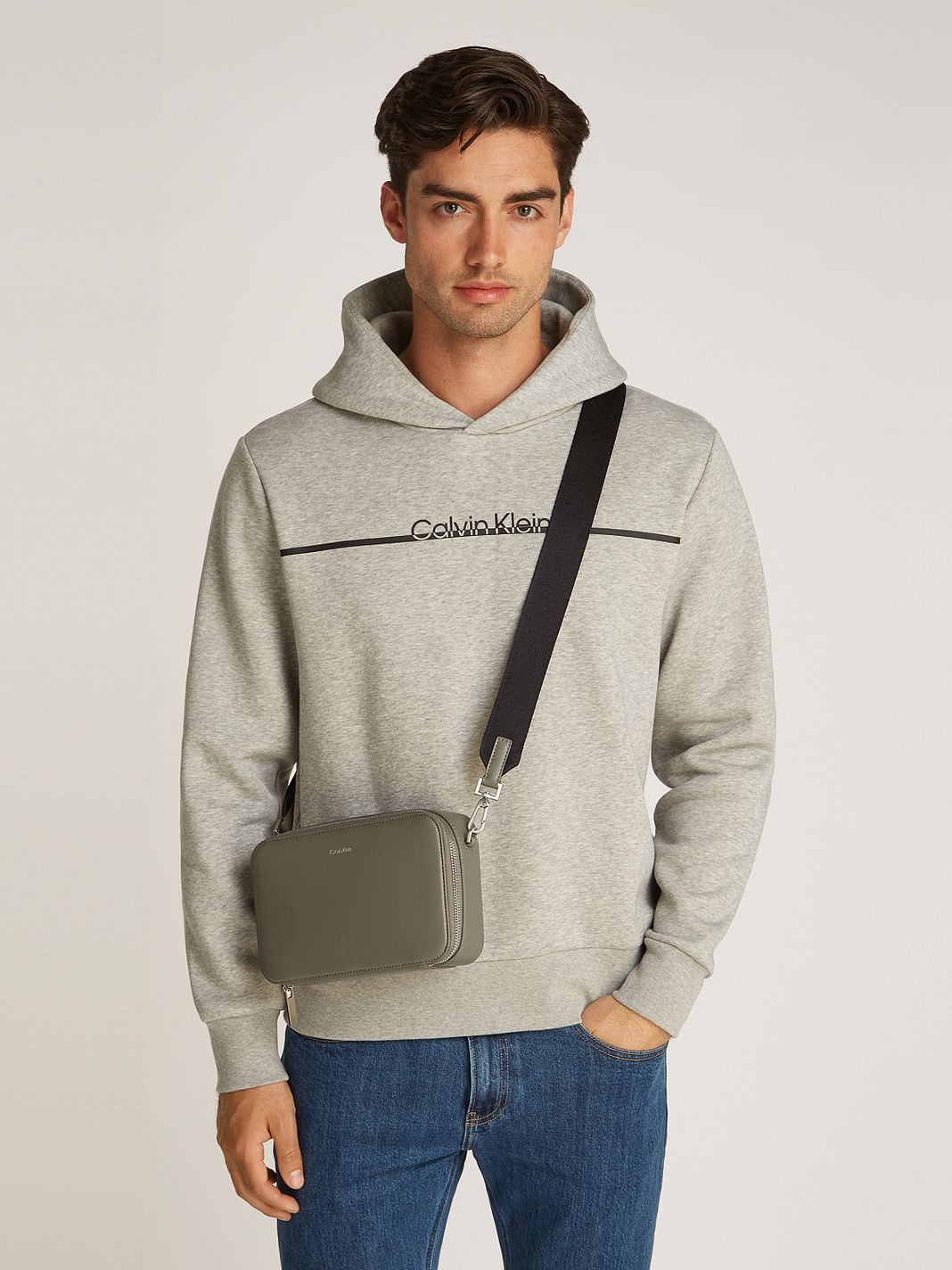 Calvin Klein CK Sleek Borsa a tracolla 23 cm Calvin Klein CK Sleek Borsa a tracolla 23 cm