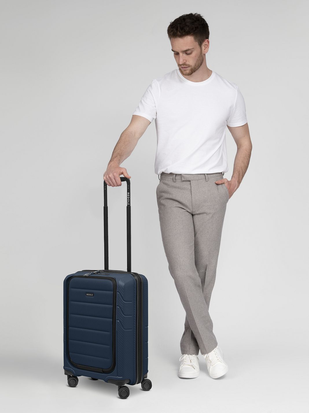Redolz Essentials 17 – příruční zavazadlo na 4 kolečkách, 55 cm, s měkkou kapsou na notebook Redolz Essentials 17 – příruční zavazadlo na 4 kolečkách, 55 cm, s měkkou kapsou na notebook