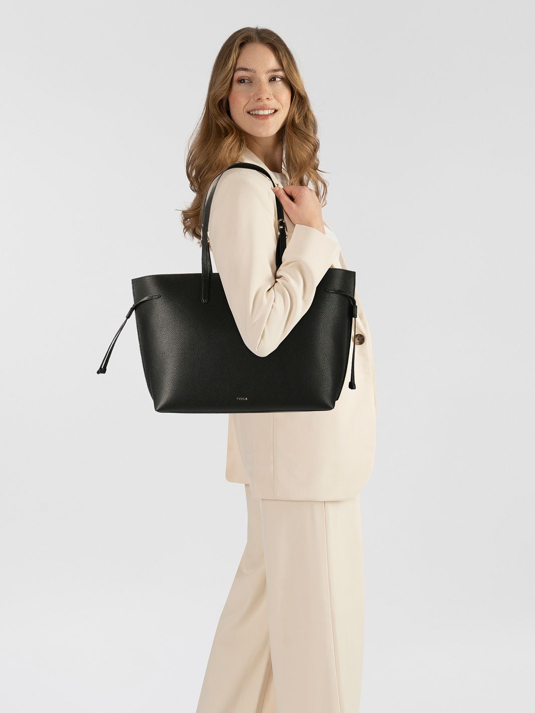 Furla Ava Shopper taske L Læder 36.5 cm Furla Ava Shopper taske L Læder 36.5 cm