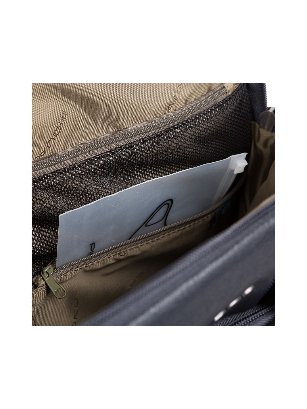 Piquadro Brief Valigetta Protezione RFID 41 cm Vano porta PC Piquadro Brief Valigetta Protezione RFID 41 cm Vano porta PC