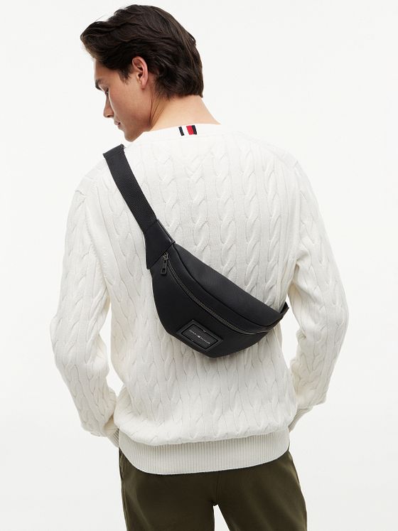 Tommy Hilfiger TH Foundation Bæltetaske 40 cm