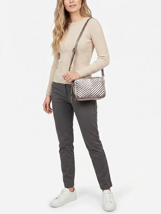 LES VISIONNAIRES Lola Crossbody taske Læder 24.5 cm LES VISIONNAIRES Lola Crossbody taske Læder 24.5 cm