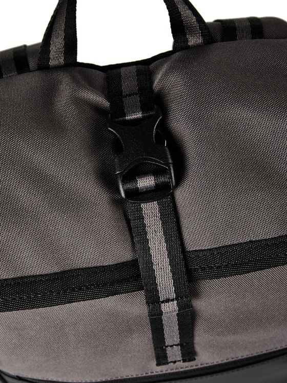 Neoxx Iconic Daypack S 48 cm Laptoprum Neoxx Iconic Daypack S 48 cm Laptoprum