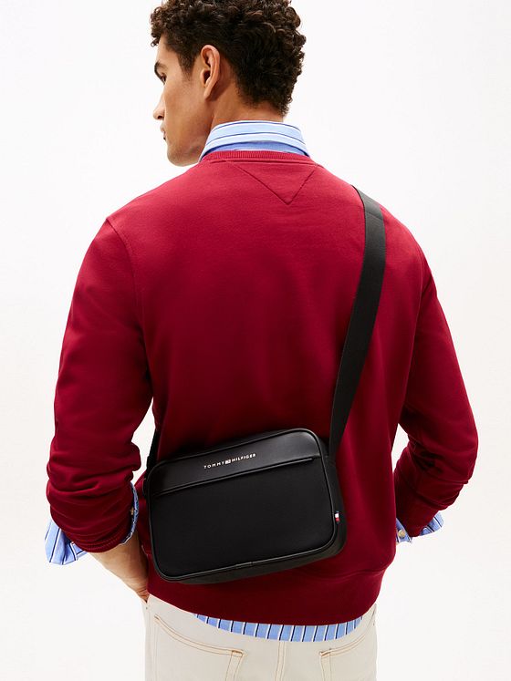 Tommy Hilfiger TH Foundation Skuldertaske 24 cm