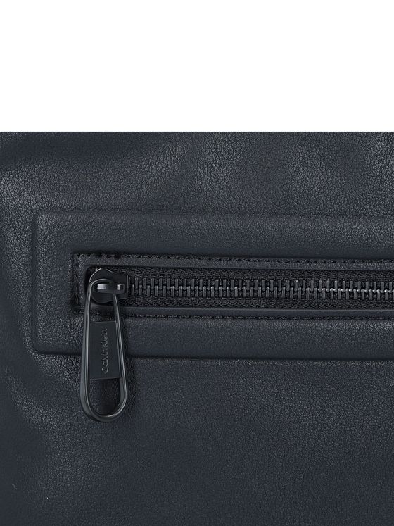 Calvin Klein CK Elevated Skuldertaske 21.5 cm