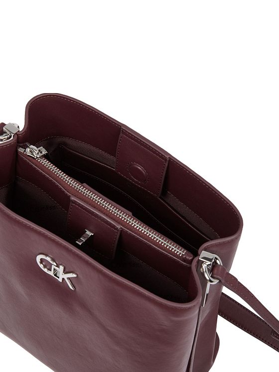Calvin Klein Re-Lock Taška přes rameno 25 cm