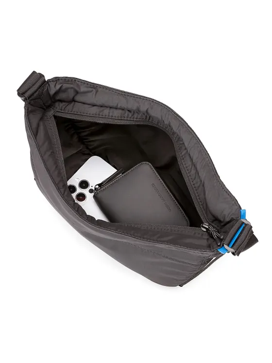 Ucon Acrobatics Air Crossbody-väska 29 cm
