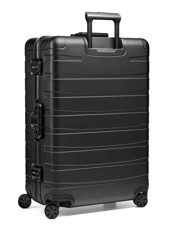 Redolz Pro Alumiini 4-pyöräinen vetolaukku L, alumiini, 77 cm Redolz Pro Alumiini 4-pyöräinen vetolaukku L, alumiini, 77 cm