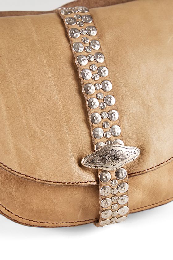 Campomaggi Linda Skuldertaske Læder 22 cm Campomaggi Linda Skuldertaske Læder 22 cm