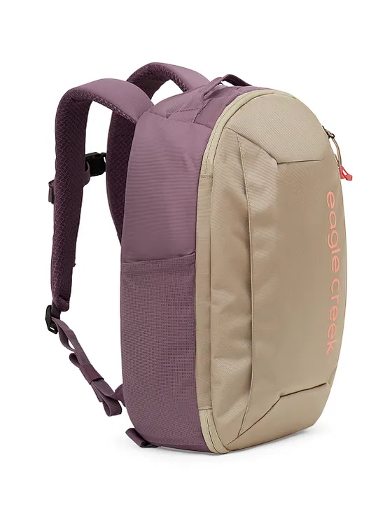 Eagle Creek Tour Lite 28 L -matkareppu, 50 cm:n kannettavan tietokoneen lokero Eagle Creek Tour Lite 28 L -matkareppu, 50 cm:n kannettavan tietokoneen lokero