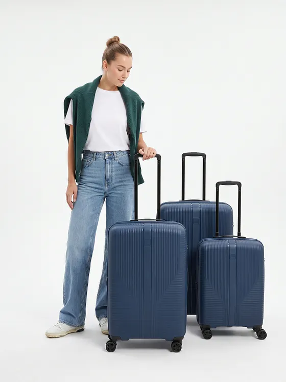 Travelite Air Stripe 4-pyöräinen Matkalaukkusetti 3-osainen Laajennettava Travelite Air Stripe 4-pyöräinen Matkalaukkusetti 3-osainen Laajennettava