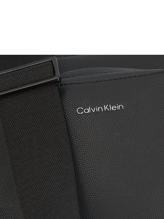 Calvin Klein CK Must Mini Bag skuldertaske 18 cm Calvin Klein CK Must Mini Bag skuldertaske 18 cm